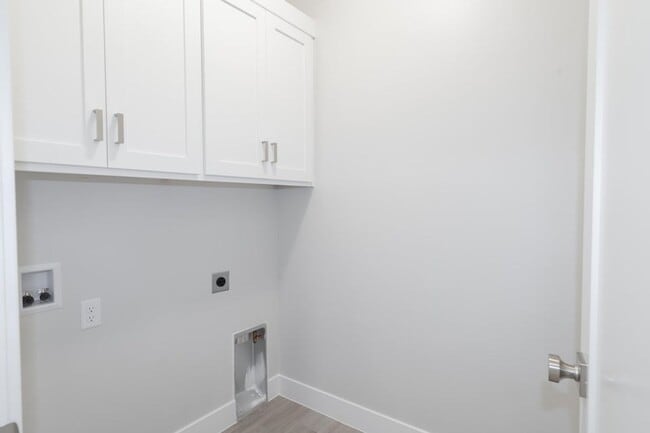 Building Photo - Beautiful New 3 Bedroom Home in Brio