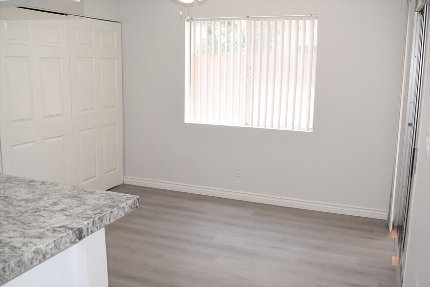 Building Photo - 16042 Waikiki Ln
