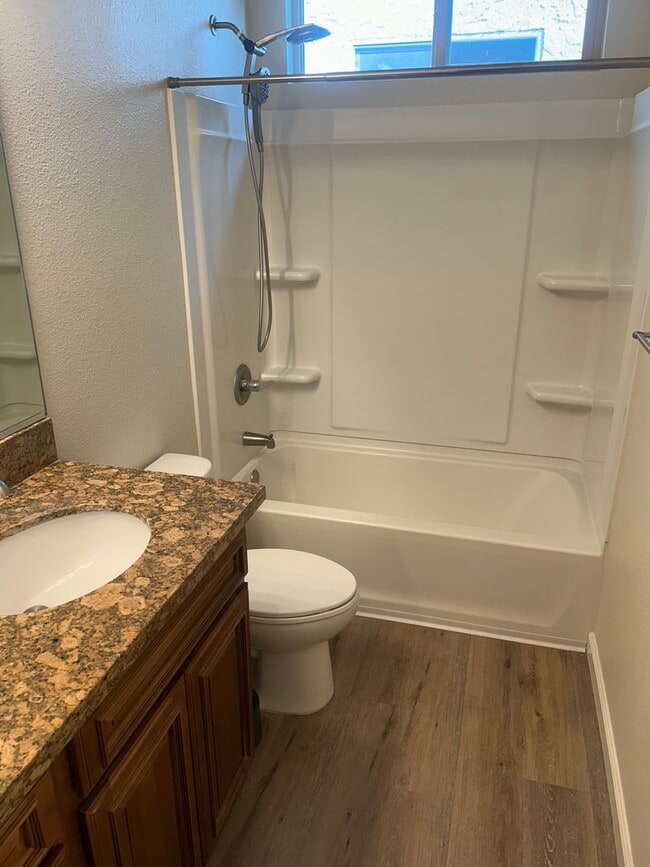 Building Photo - Charming 3 Bedroom in Great Location!