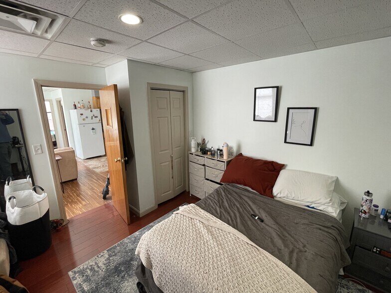 Building Photo - 72 Kneeland St