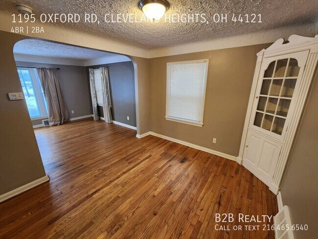 Building Photo - 1195 Oxford Rd