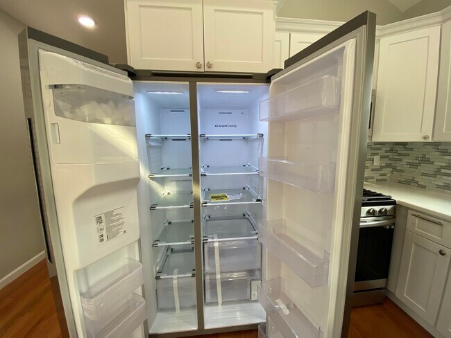 Building Photo - 176 Avenue F