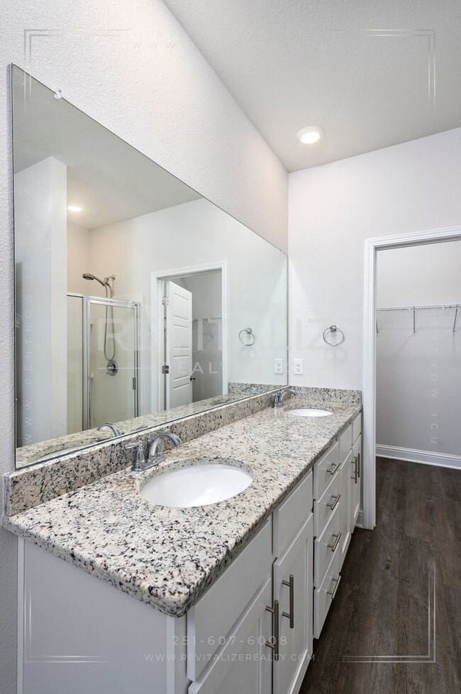 Building Photo - Modern 4BR 2 BA Home in Spanish Fort