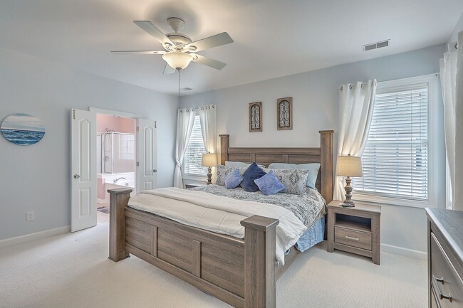 Building Photo - FULLY FURNISHED Mount Pleasant Home! 6 mon...