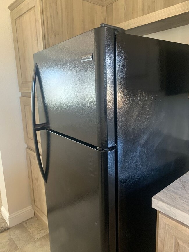 Building Photo - Paradise 3 bedrooms 2 bathrooms South Libb...