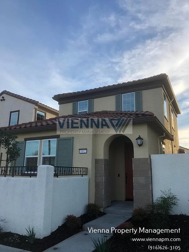 Building Photo - 1052 Essington Ln