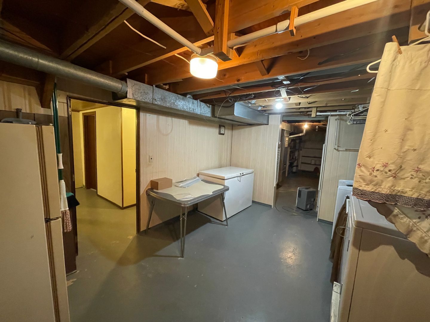 Building Photo - 308 S Main St