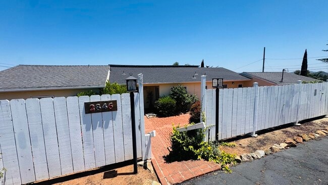 Building Photo - 2846 Panorama Crest