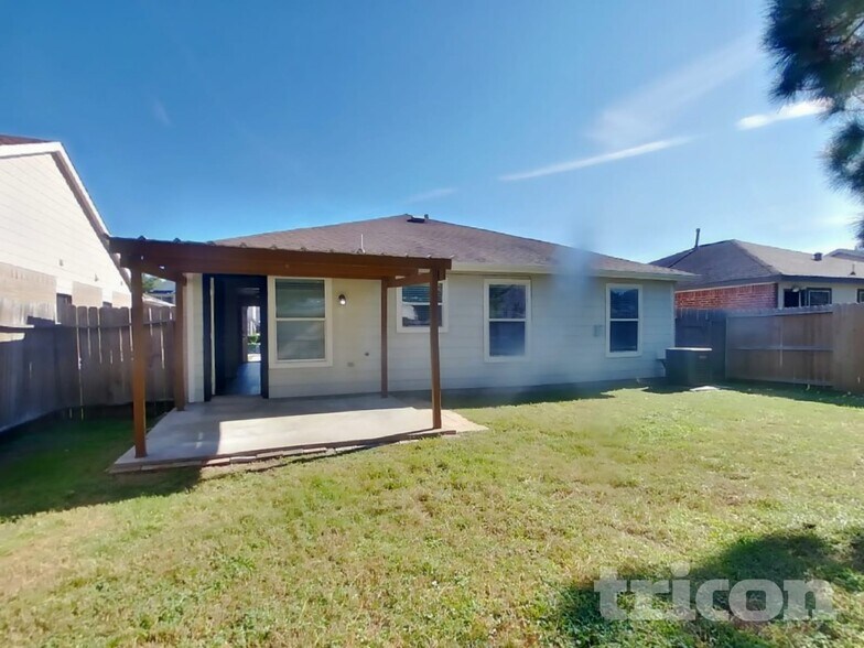 Building Photo - 21135 Wickton Ln