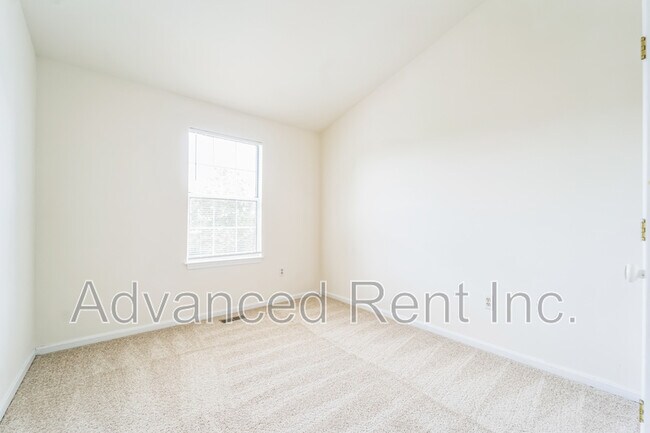 Building Photo - 8942 Quail Run Dr