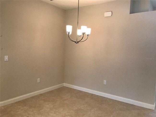 Building Photo - 3338 Pearly Dr