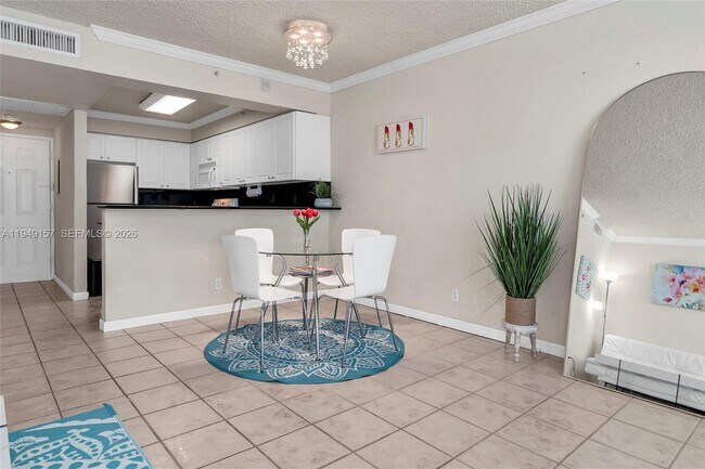 Building Photo - 2501 S Ocean Dr