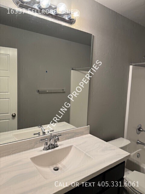 Building Photo - 16337 Fellrose Ln