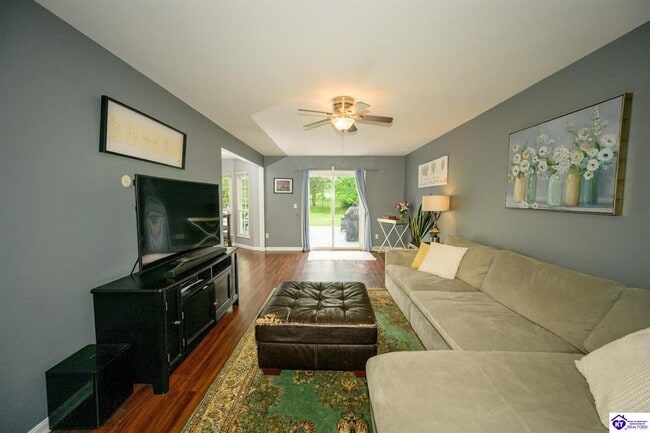 Building Photo - 1802 Lakewood Dr