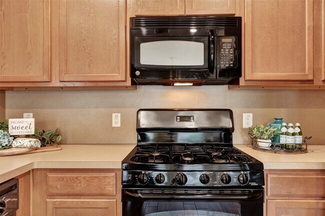 Building Photo - 10439 Hamlet Vale Ct