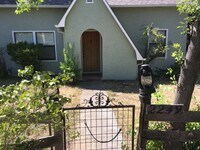 Building Photo - Charming Home, with detached garage