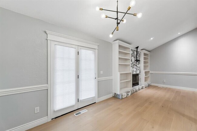 Building Photo - 2232 NW 114th St
