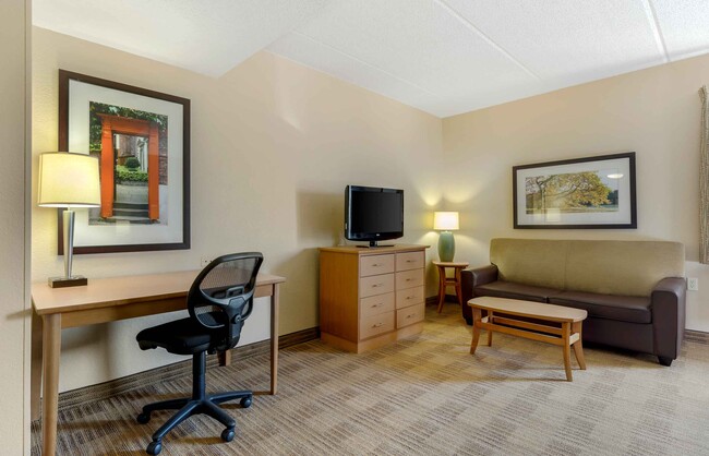 Building Photo - Furnished Studio-Dallas - Las Colinas - Me...