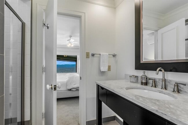 Building Photo - 78 Pascal Ln