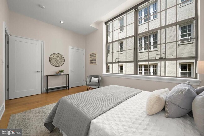Building Photo - 2516 Q St NW