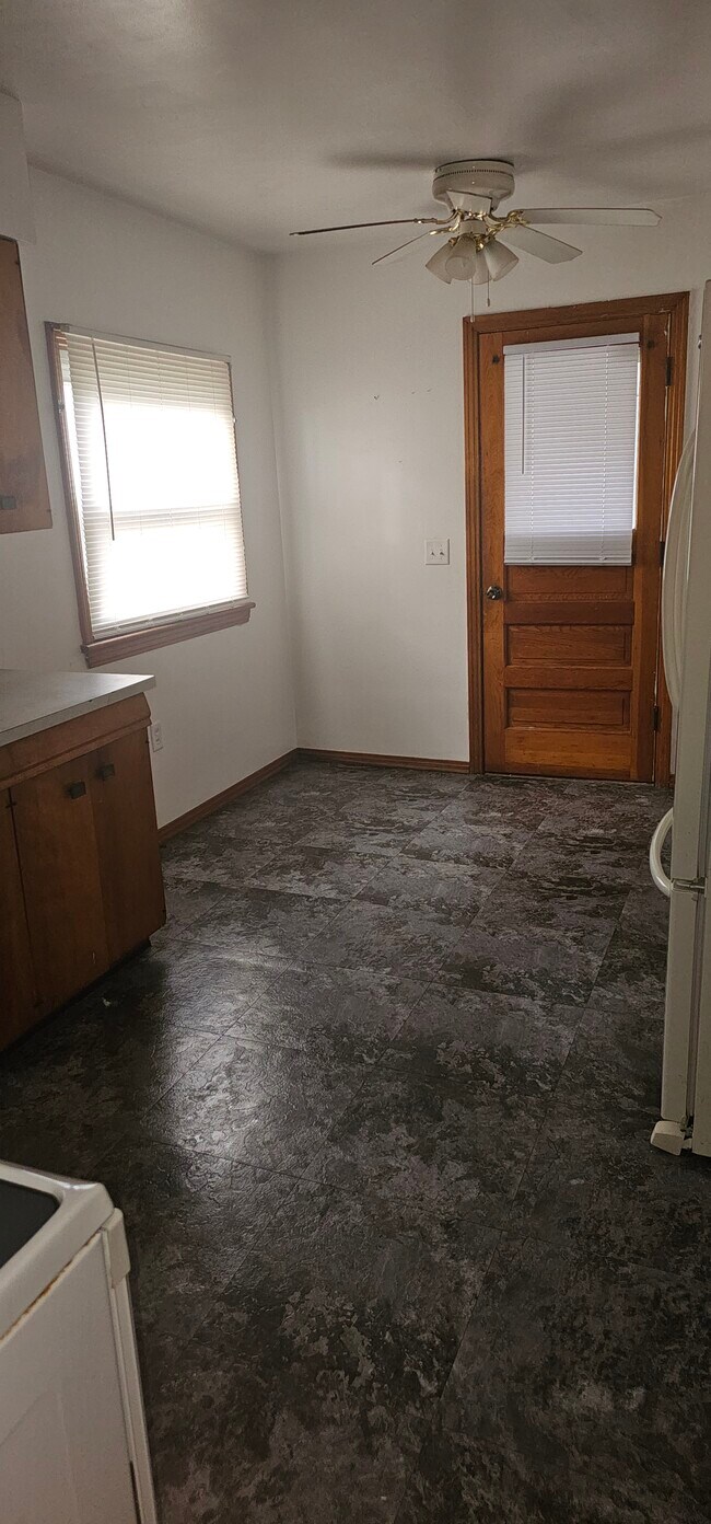 Building Photo - 49 Neise Ave