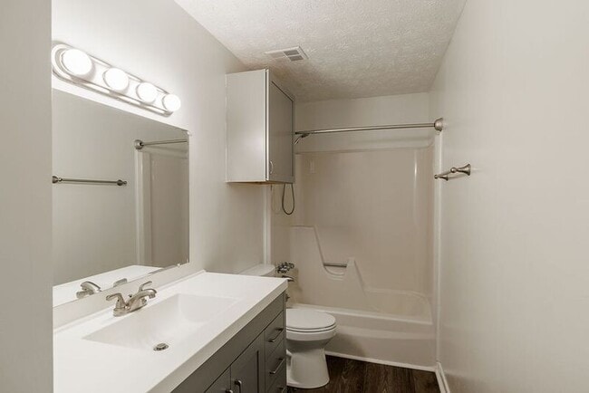 Building Photo - 134 Fernbanks Ct