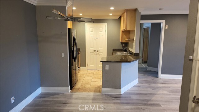 Building Photo - 2380 Del Mar Way