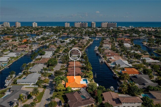 Building Photo - 3010 NE 58th St