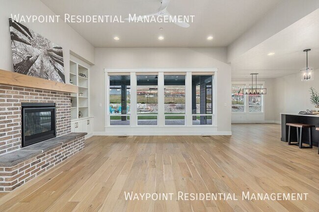 Building Photo - 3570 E Interstellar Ct