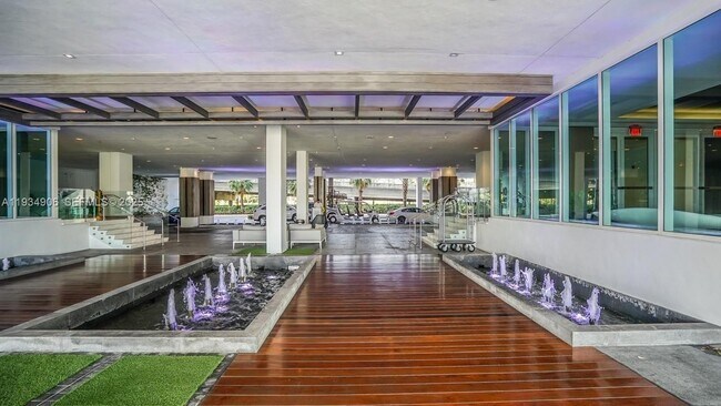 Building Photo - 400 Sunny Isles Blvd