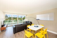 Building Photo - 100 Bayview Dr