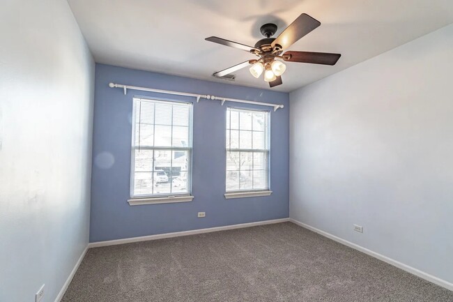 Building Photo - 1357 Newport St