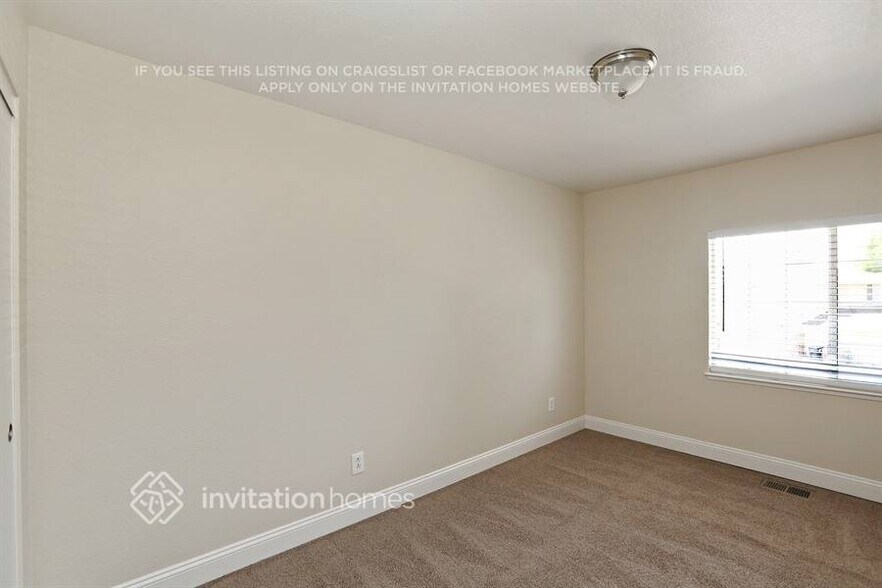 Building Photo - 5537 Blue Sapphire Way