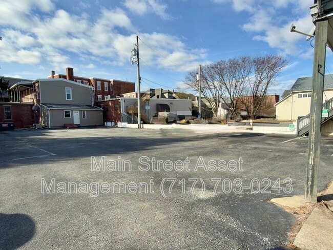 Building Photo - 30 S Wolf St