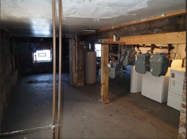Building Photo - 2714 w 24th PL