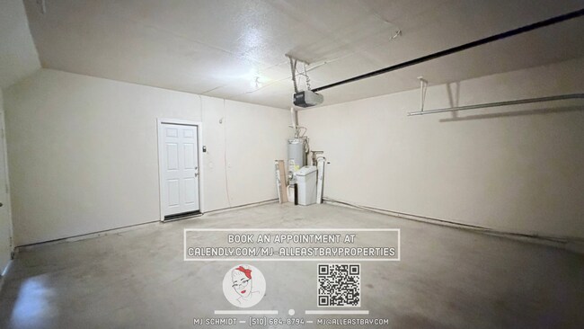Building Photo - Beautiful 3 bedroom home nestled in cozy Brentwood neighborhood!