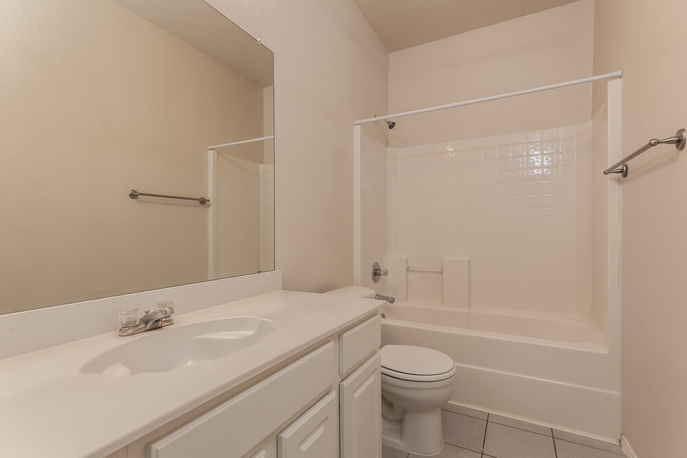Building Photo - 10436 Fossil Hill Dr