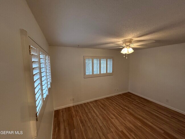 Building Photo - 3019 Cork Dr