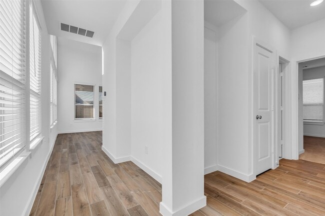 Building Photo - 27007 Golden Isle Ln