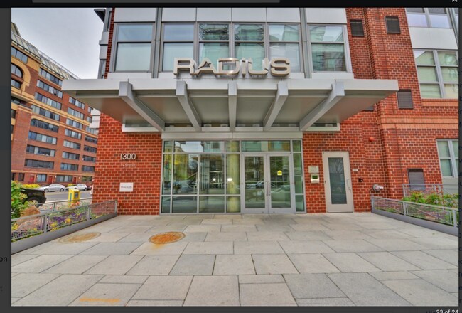 Building Photo - Newly Renovated Industrial Loft in Logan Circle!