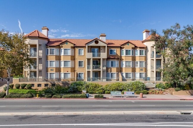 Building Photo - Spacious Remodeled Condo at River Colony Community in Mission Valley