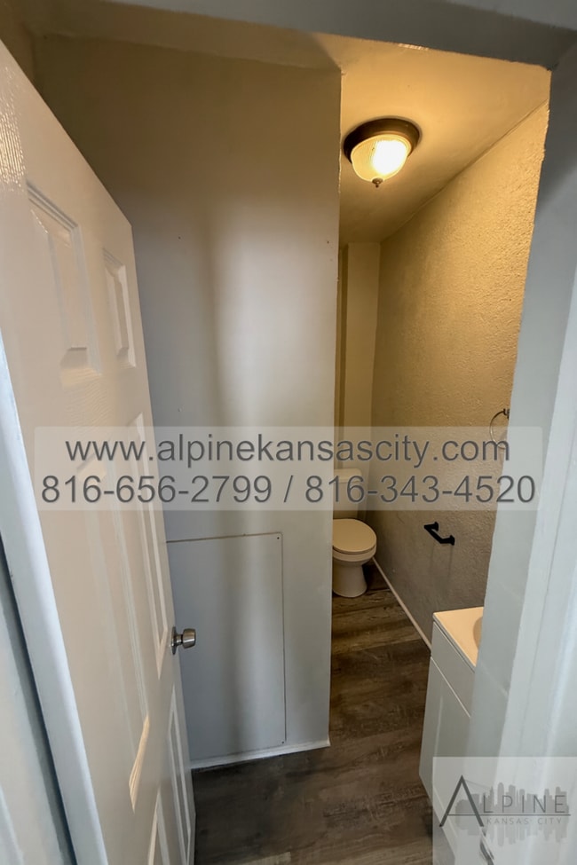 Building Photo - Small Affordable Home in Liberty