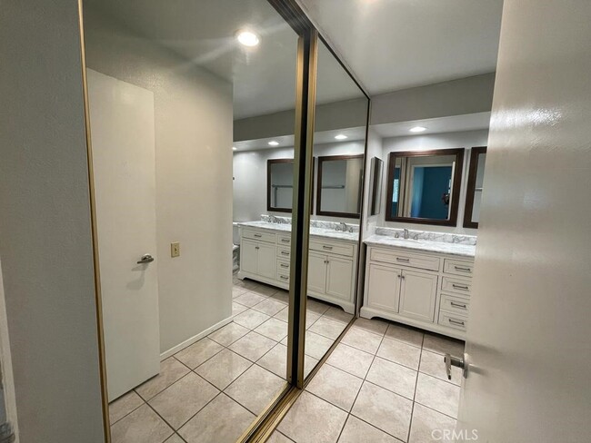 Building Photo - 5369 Algarrobo-