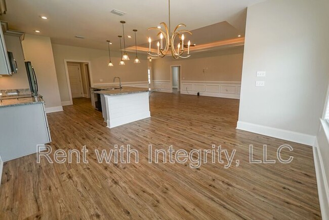 Building Photo - 3831 Arbor Dr