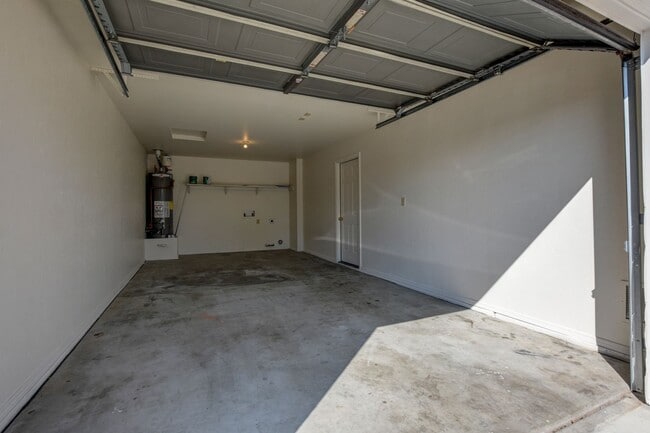 Building Photo - 6284 N Buckboard Dr