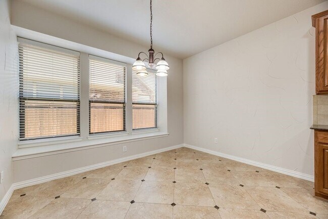 Building Photo - 4613 Pine Brook Dr