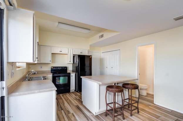 Building Photo - 4546 E Villa Theresa Dr
