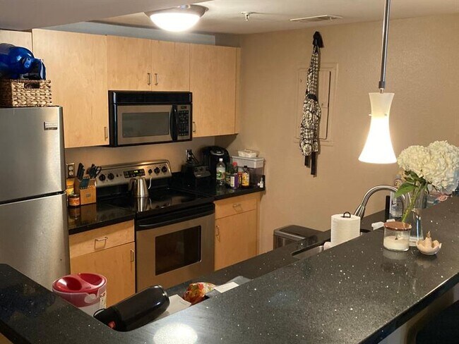 Building Photo - 385 Ralph McGill Blvd NE