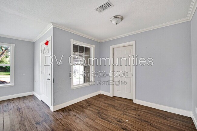 Building Photo - 3315 Bond St