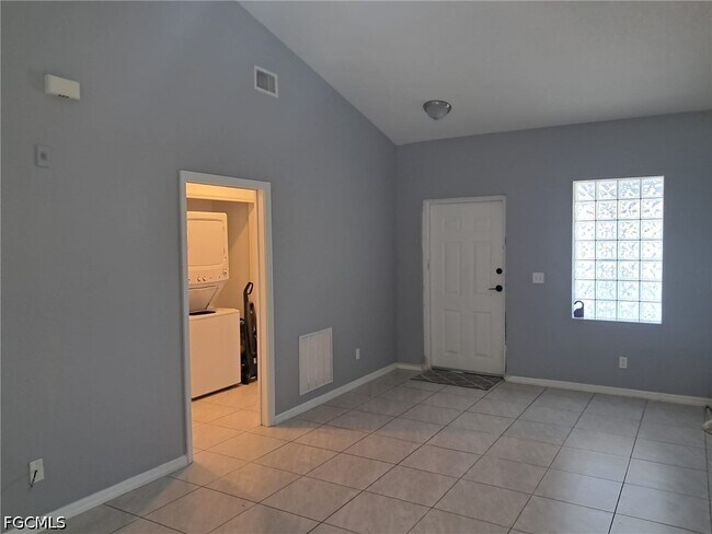 Building Photo - 8358 Bernwood Cove Loop